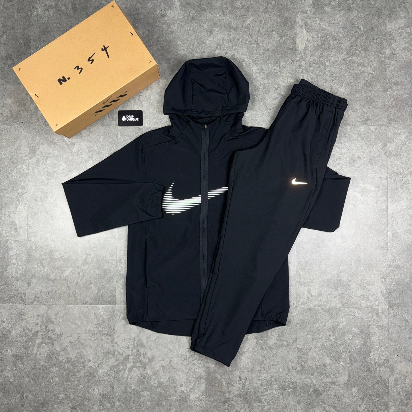 Nike Dri-Fit Form HD Swoosh Windrunner Jacket Black & Black Nike Challenger Pants Set