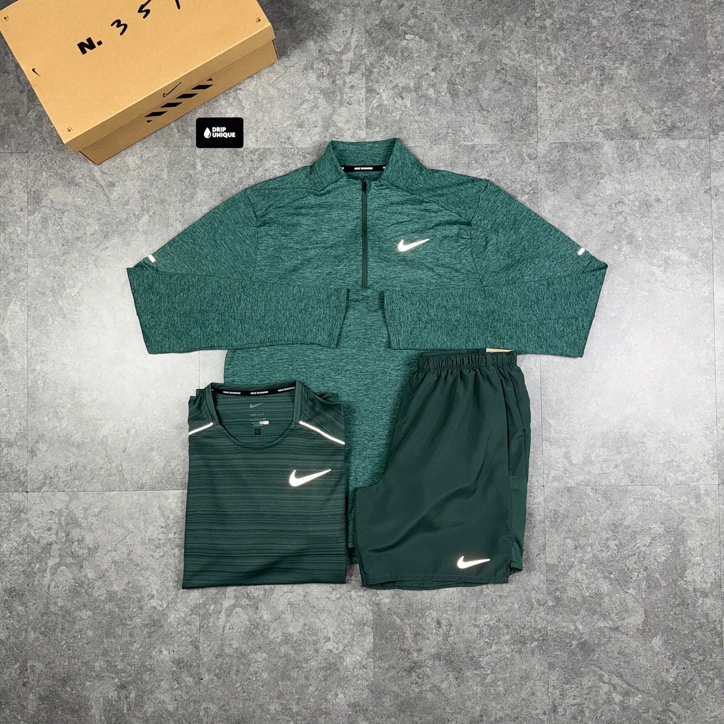 Nike Element 1/4 Zip Vintage Green Bundle
