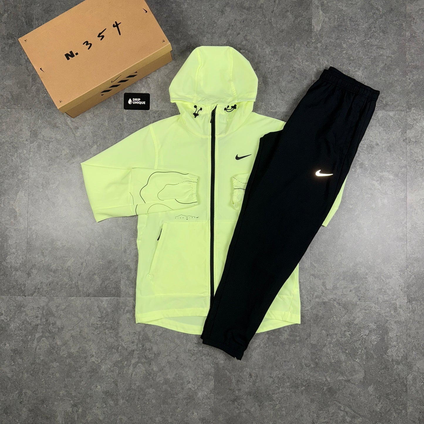 Nike Repel “Just Do It” Windrunner Jacket Barely Volt & Black Nike Challenger Pants Set