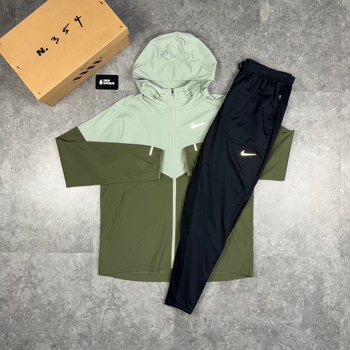 Nike UV Windrunner Jacket Jade Green & Black Nike Phenom Pants Set