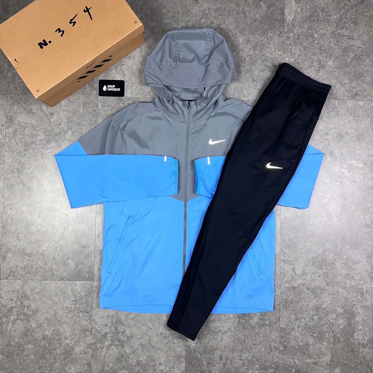 Nike UV Windrunner Jacket University Blue & Black Nike Phenom Pants Set