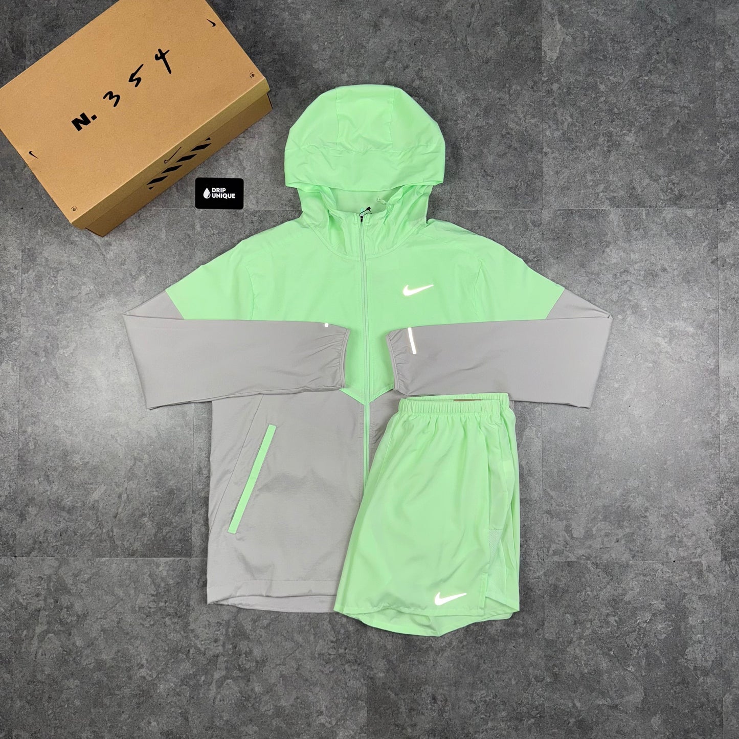 Nike UV Windrunner Jacket Vapour Green & Vapour Green Challenger Shorts Set