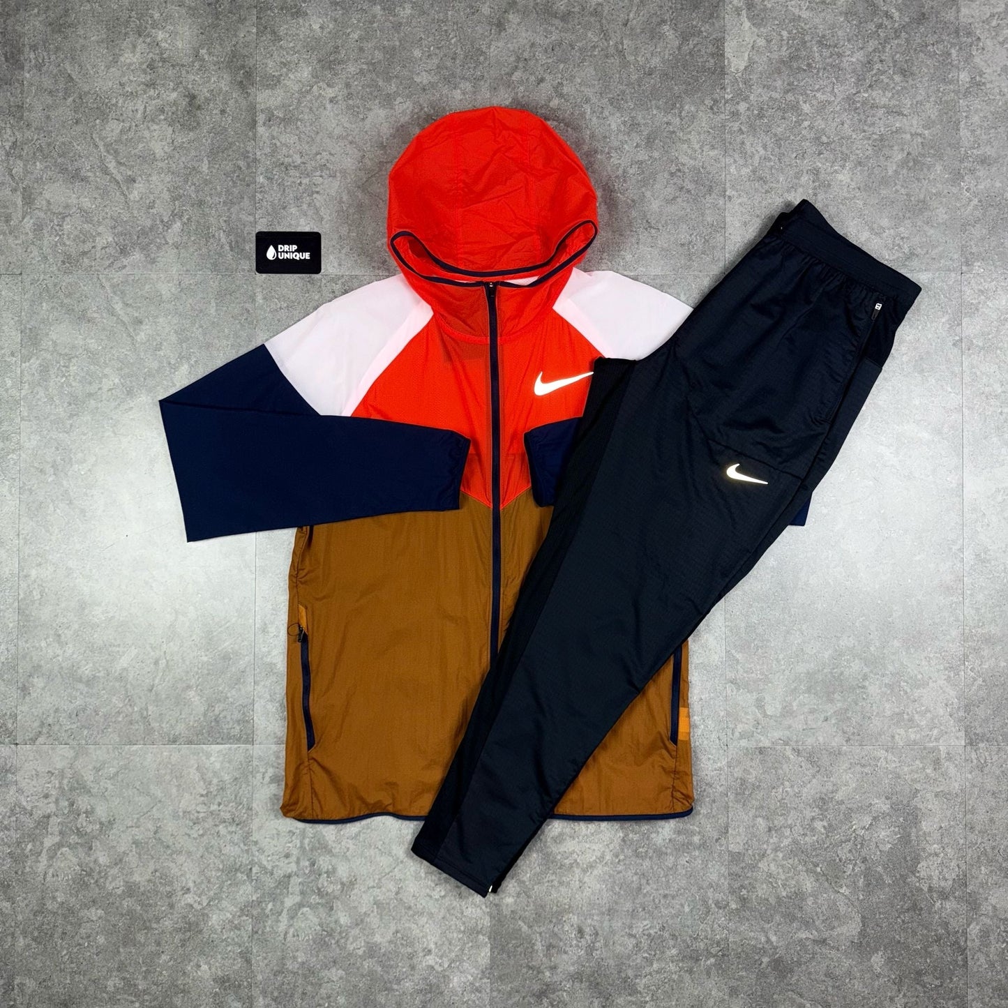 Nike NK Windrunner Jacket Sandstone & Black Nike Phenom Pants Set