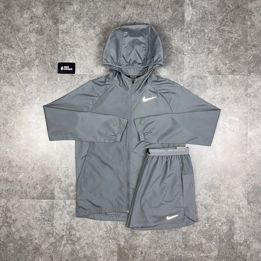 Nike Essential Windrunner Jacket Grey & Grey Flex Stride Shorts Set