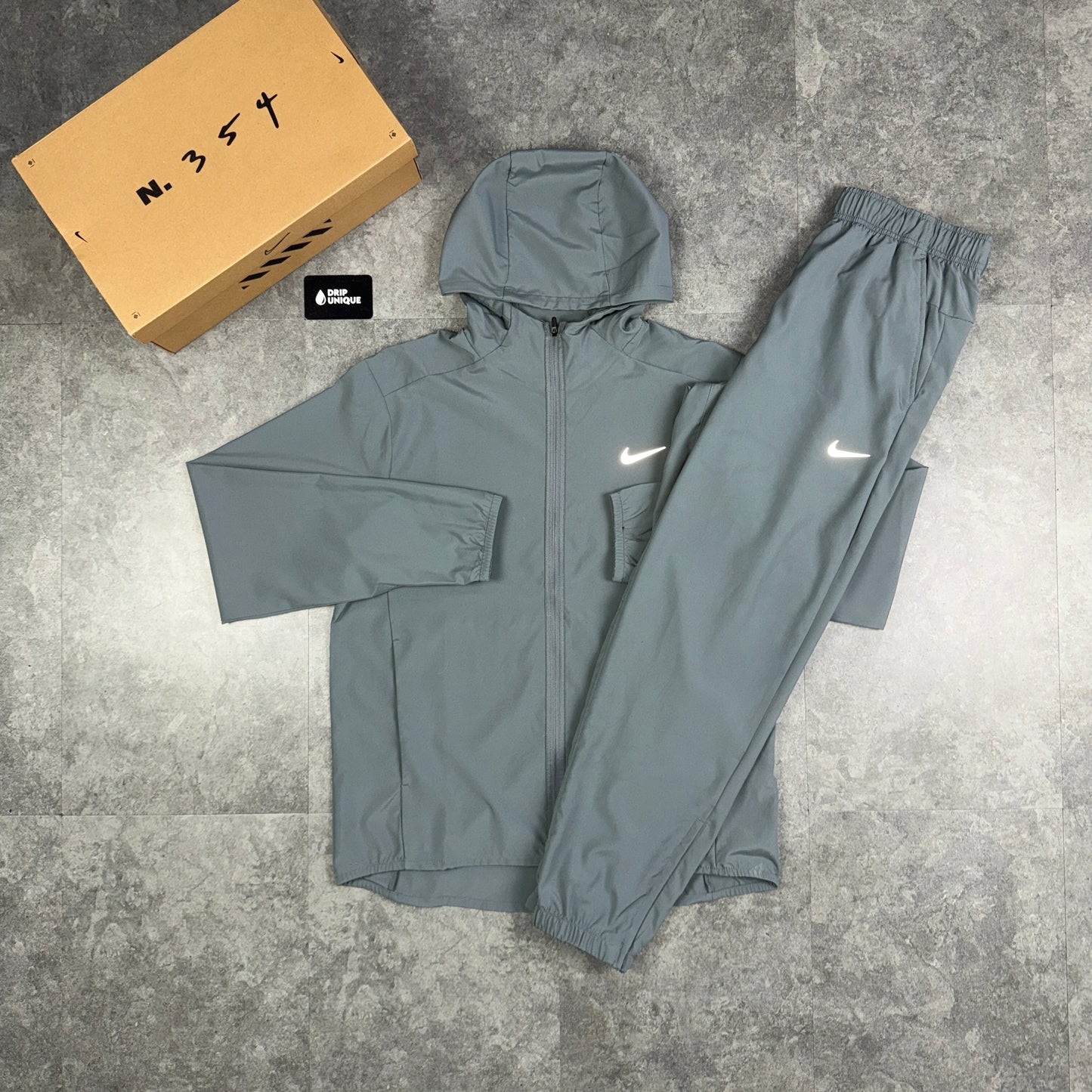 Nike Dri-Fit Form Windrunner Jacket Grey & Grey Nike Challenger Pants Set