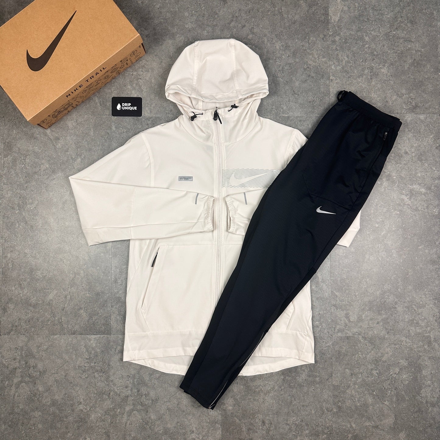 Nike Flash Unlimited Repel Windrunner Jacket White & Black Nike Phenom Pants Set