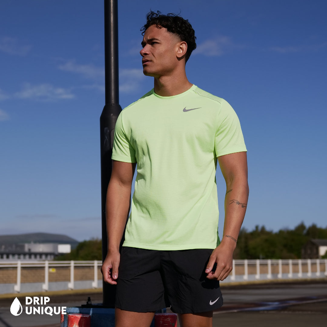 Nike Miler T-Shirt Ghost Green & Black Flex Stride Shorts Set