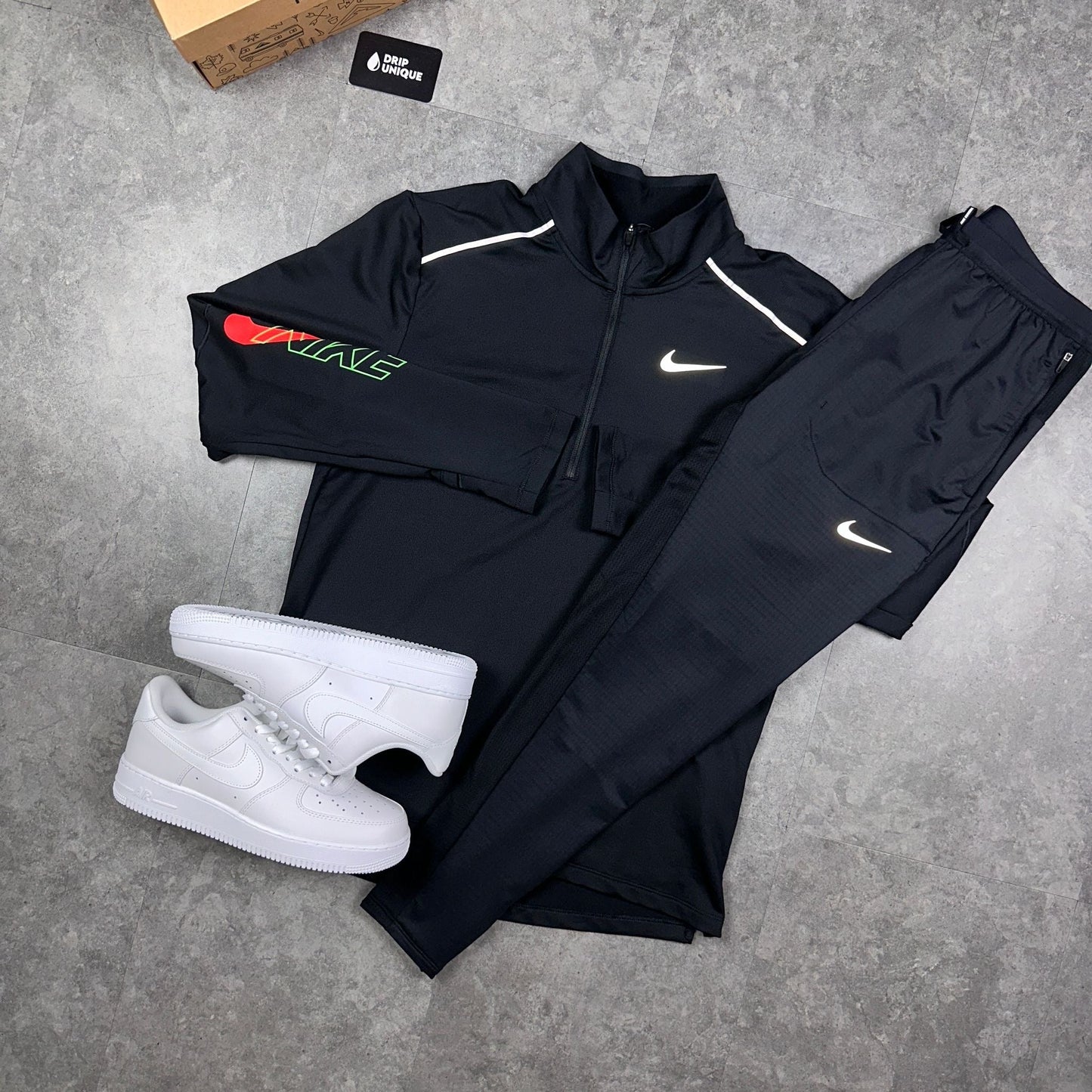 Nike NK Element 1/4 Zip Black & Black Phenom Pants Set