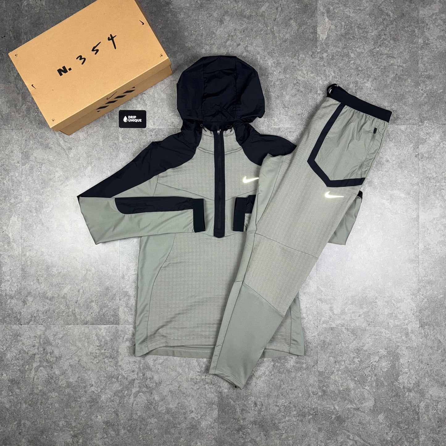 Nike Performance 1/4 Zip Jacket Jade Green & Jade Green Nike Pants Set