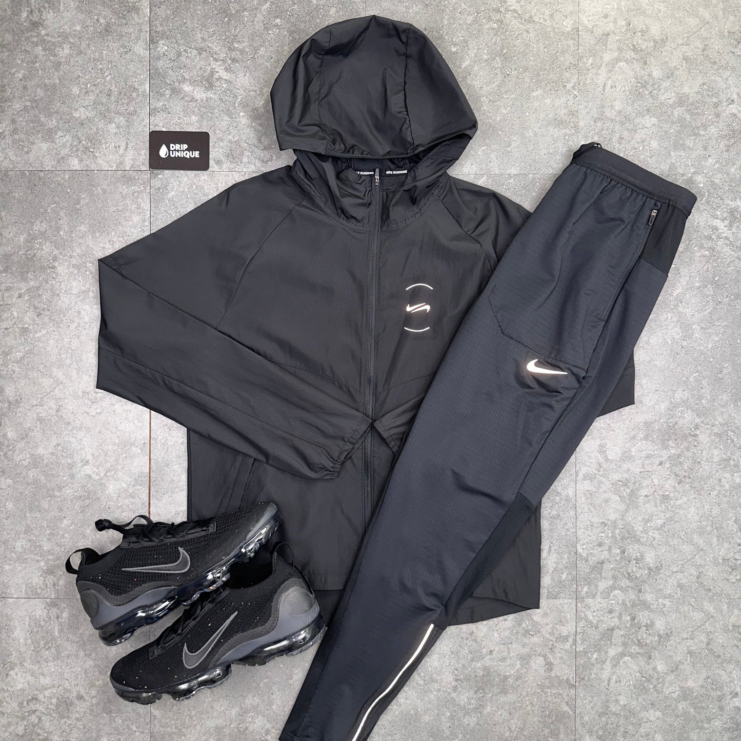 Nike Reverse Wildrun Windrunner Jacket Black & Black Nike Phenom Pants Set
