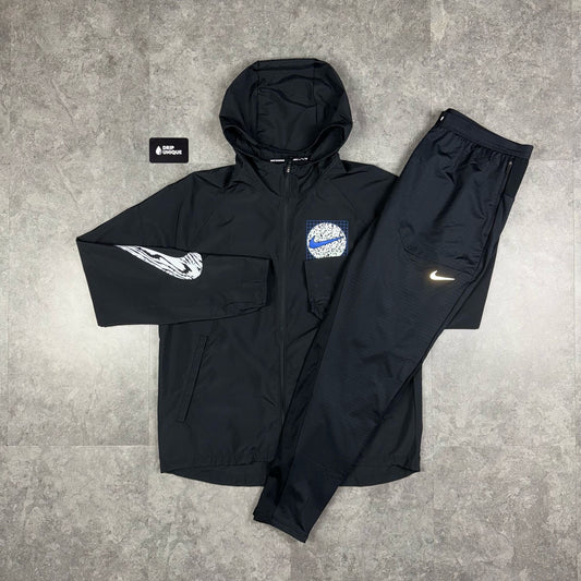 Nike Running Division Wildrun Windrunner Jacket Black & Black Nike Phenom Pants Set