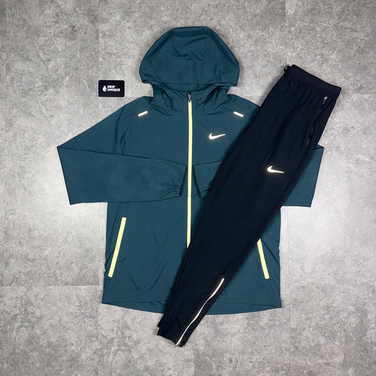 Nike UV Windrunner Jacket Deep Jungle & Black Nike Phenom Pants Set