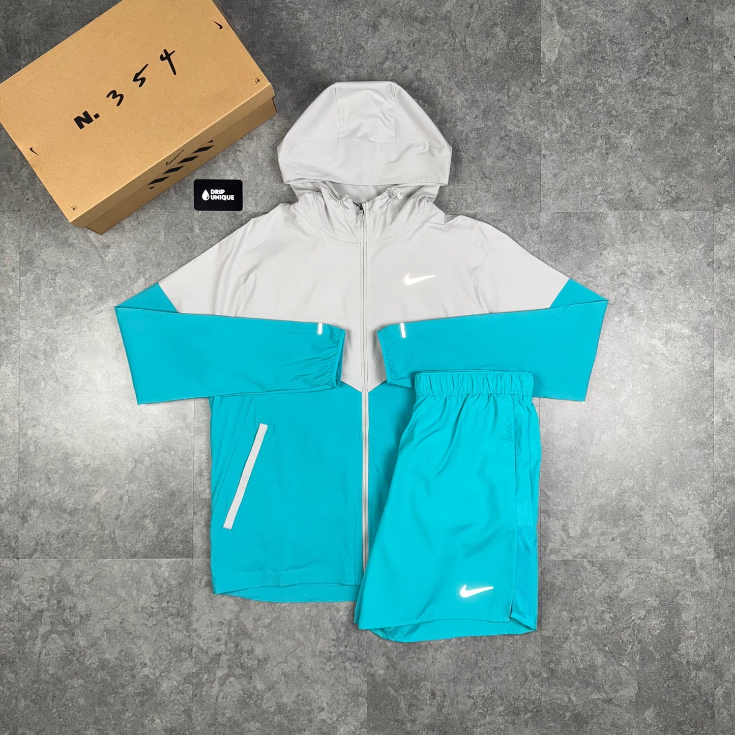 Nike UV Windrunner Jacket Dusty Cactus & Dusty Cactus Challenger Shorts Set