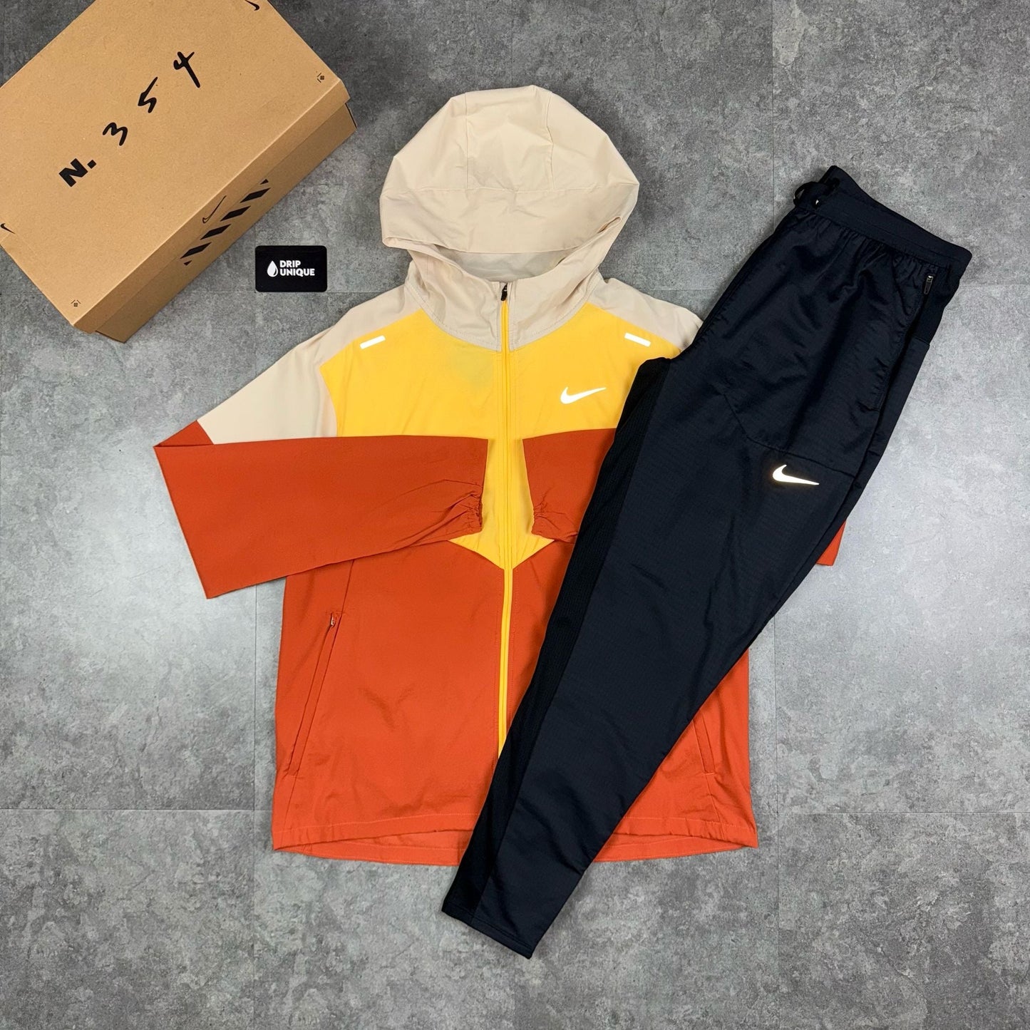 Nike UV Windrunner Jacket Sandstone & Black Nike Phenom Pants Set