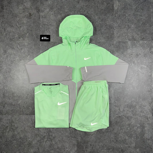 Nike UV Windrunner Vapour Green Bundle