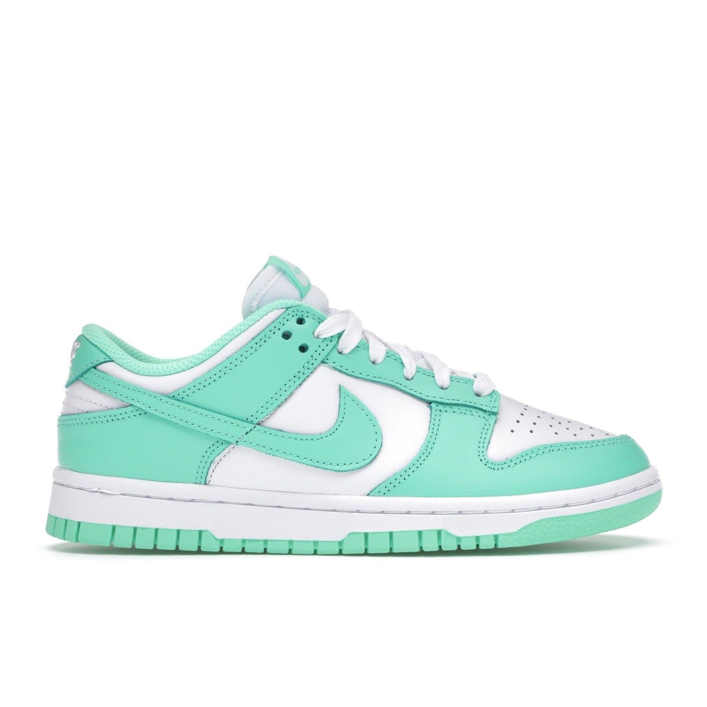 Nike Dunk Low Green Glow (W)